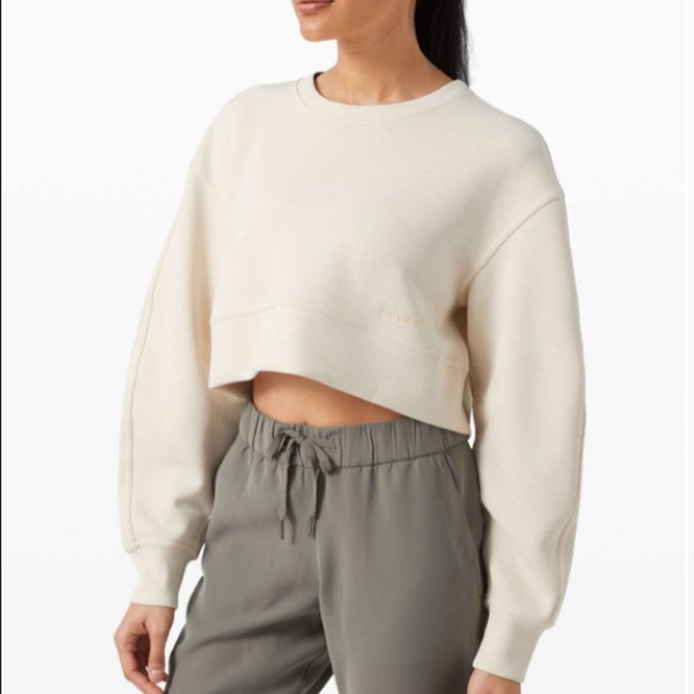 Lululemon Soft Ambitions Cropped Crew